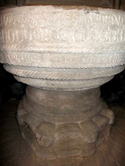 Fonte battesimale del 1432 della Parrocchiale di Sant'Andrea a Martiniana Po