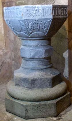 Fonte battesimale della Parrocchiale di San Giovanni Battista a Valmala