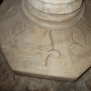 --Fonte battesimale, piede