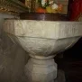 --Fonte battesimale particolare, corona di Francia