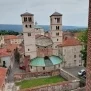 --Campanili e abside visti dal castello