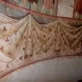 --Piede abside, drappeggio