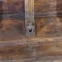 --Mensola in legno con figura simbolica scolpita