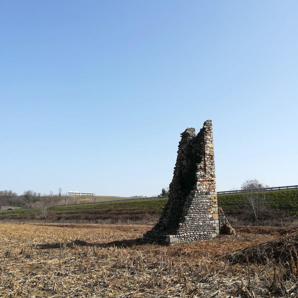 Resti Della Cappella di San Pietro - Romagnano Sesia 