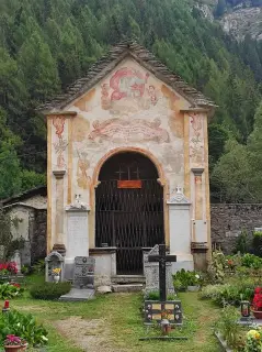 Cappella staccata - Chiesa  Vecchia a MacugnagaFrazione Staffa