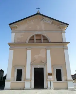 Facciata - Chiesa Cimiteriale della Madonna di Campagna a Maggiora