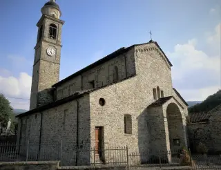 Facciata - Parrocchiale di Santa Maria Assunta a Fabbrica Curone