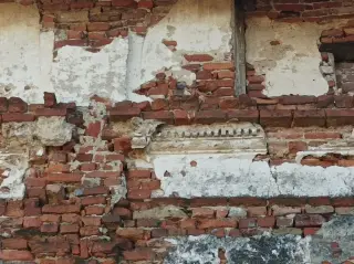 Resti di fregio - Cappella del Cimitero a Marene
