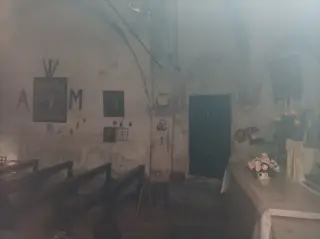 Interno dalle finestrelle - Cappella di Sant'Anna a Marene