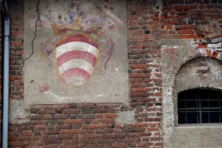 Stemma dei caccia - Cappella di Santa Maria delle Grazie a Mandello Vitta