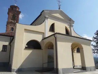 Facciata - Parrocchiale dei Santi Pietro e Paolo a VicoforteFrazione Fiammenga