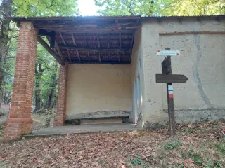 Portico - Cappella di San Sebastiano a Montaldo di Mondovì