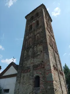 Campanile - Chiesa o Priorato di Santa Maria del Piano a NeiveFrazione Saline