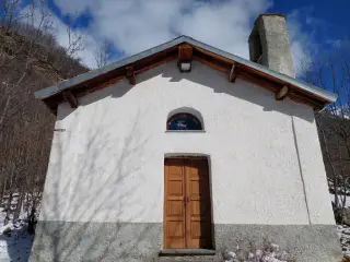 Facciata - Cappella di San Bernardo a NoascaFrazione Balmarossa