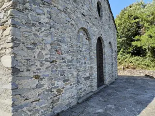 Facciata - Oratorio di Sant'Agata a OggebbioFrazione Novaglio