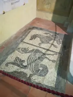 Resti di mosaici - Parrocchiale dei Santi Vittore e Corona a Grazzano Badoglio