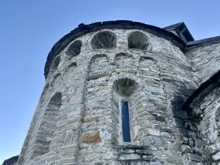 Abside centrale, dettaglio - Chiesa o Santuario di Santa Maria d'Acqua Dolce a Monesiglio