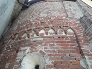 Archetti pensili - Chiesa del Cimitero a Pancalieri