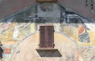 Annunciazioni in facciata - Ex Cappella di San Rocco a Piasco