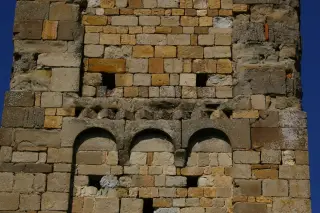 Fregio e archetti pensili - Chiesa di Santa Maria Assunta a Pozzol Groppo