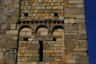 Fregio e archetti pensili - Chiesa di Santa Maria Assunta a Pozzol Groppo