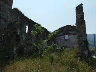 Resti interno - Chiesa di San Massimo a Revello
