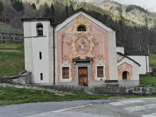 Facciata - Oratorio della Madonna delle Grazie a Rima San Giuseppe