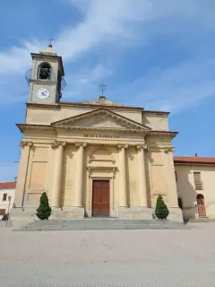 Facciata - Parrocchiale di San Lorenzo a Ronsecco