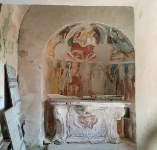 Affresco absidale con Pantocratore e apostoli - Oratorio di San Giovanni Battista il Vecchio alla Piana a RossaFrazione Piana