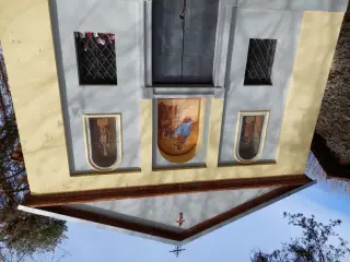 Facciata - Cappella di San Giacomo a Torre Canavese