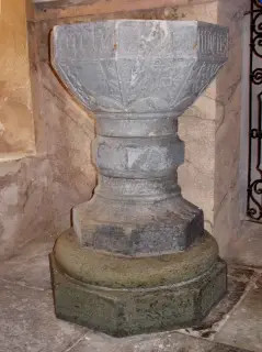 Fonte battesimale - Parrocchiale di San Giovanni Battista a Valmala