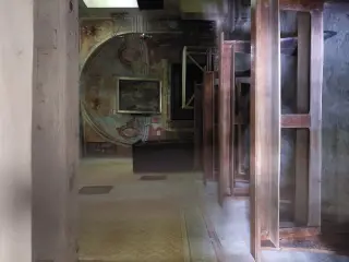 Interno dalla finestrella votiva - Cappella di Sant'Onorato a ValmalaFrazione Gay