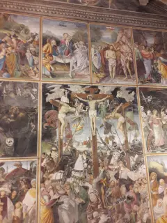 Parete Gaudenziana - Riquadri sopra Crocifissione - Chiesa di Santa Maria delle Grazie a Varallo