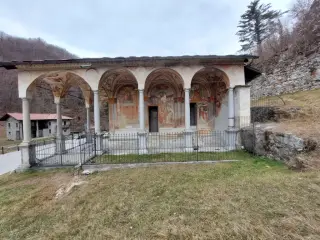 Fianco - Cappella della Madonna di Loreto a Varallo