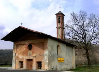 Esterno - Cappella della Madonna della Piana o della Neve a San Michele MondovìFrazione Pian della Gatta