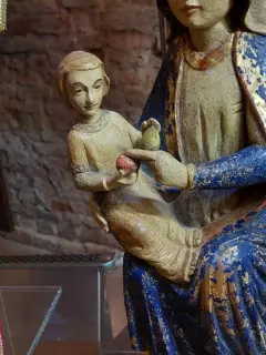 Statua Madonna col Bambino - Chiesa Museo di San Giovanni a Asti