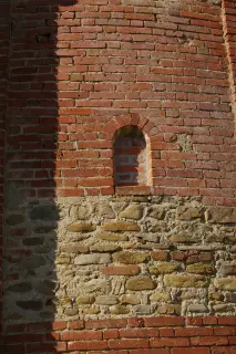 Monofora tamponata - Cappella di San Dalmazzo a Castiglione Torinese