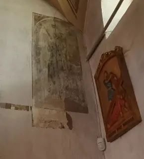 Tracce di afreschi - Pieve di Santa Maria in Bredolo a MondovìFrazione Breolungi