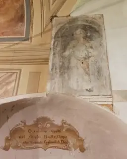 Tracce di afreschi - Pieve di Santa Maria in Bredolo a MondovìFrazione Breolungi