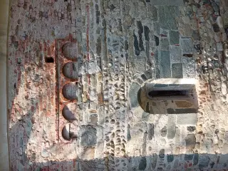 Monofora - Chiesa di San Giacomo in Carpeneto a Caravino