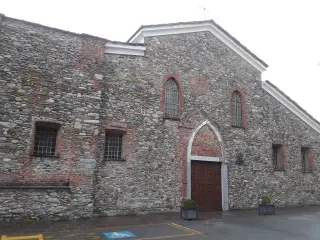 Facciata - Parrocchiale di San Pietro in Vincoli a Lanzo Torinese