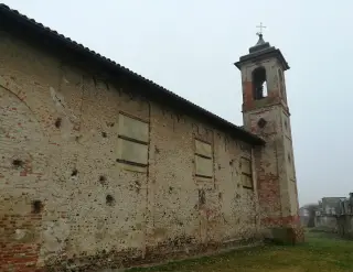 Fianco destro - Chiesa di San Pietro a Crescentino