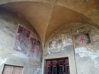 Affreschi - Chiesa di San Pietro a Crescentino