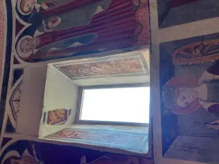 Monofora affrescata - Cappella o Santuario di Madonna Lunga o Vergine Assunta a Montanera