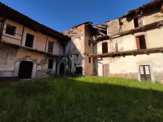 Corte - Resti Oratorio di San Pietro a InvorioFrazione Cascina Cevola