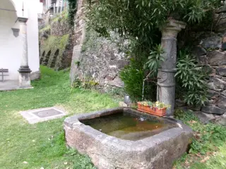 Fontanella - Santuario di Notre-Dame-de-le-Garde a Perloz