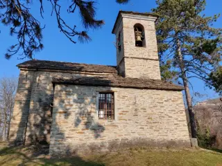 Fianco e campanile - Chiesa dei Santi Nazario e Celso a Acqui TermeFrazione Ovrano