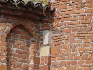 Abside, dettaglio - Chiesa di Santo Stefano a Castellazzo Bormida