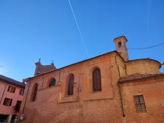 Fianco - Chiesa di San Bartolomeo a Montechiaro d'Asti
