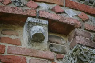 Fregi esterni - Pieve o Chiesa Cimiteriale di San Lorenzo a Montiglio Monferrato